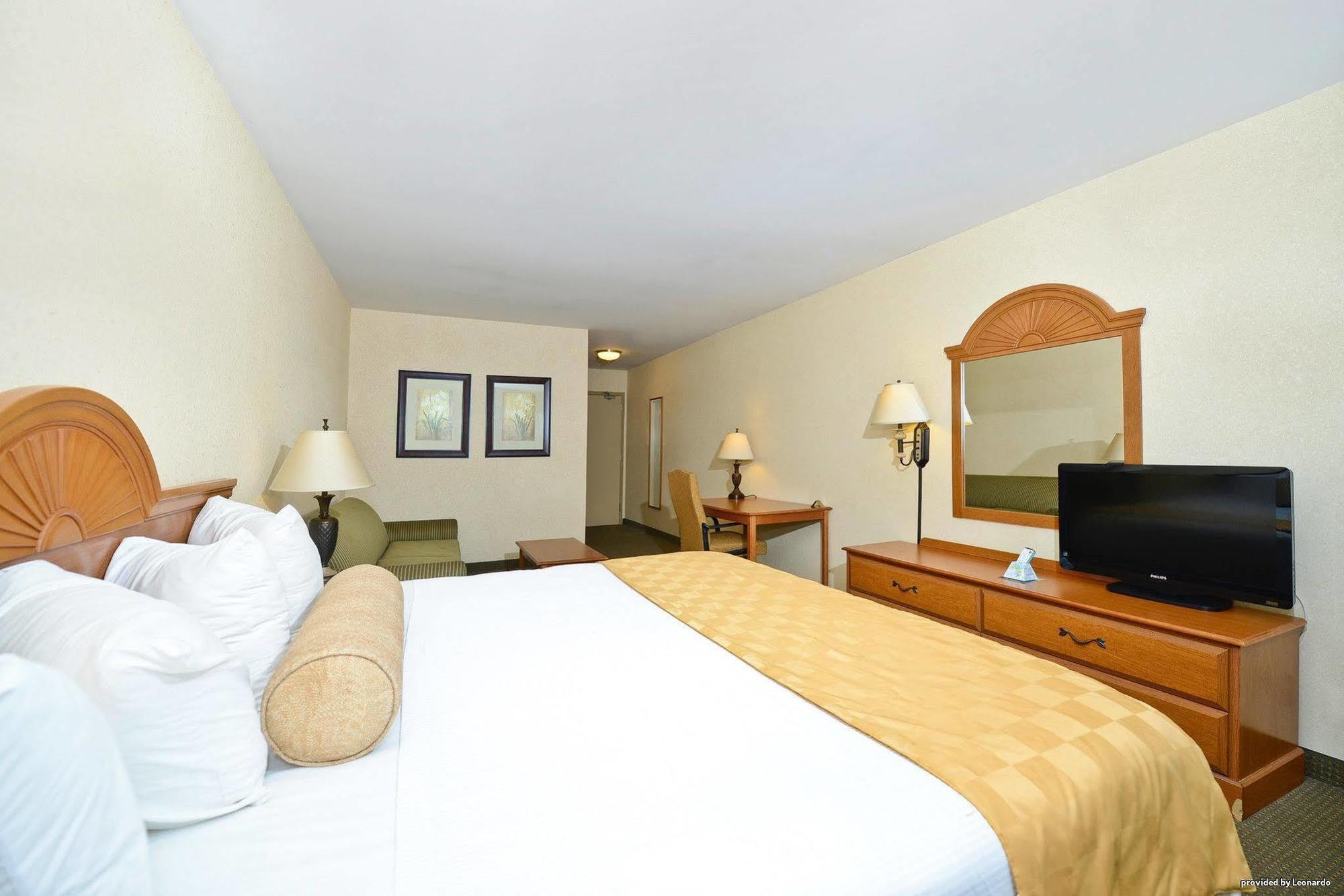 Best Western Of Long Beach Dış mekan fotoğraf
