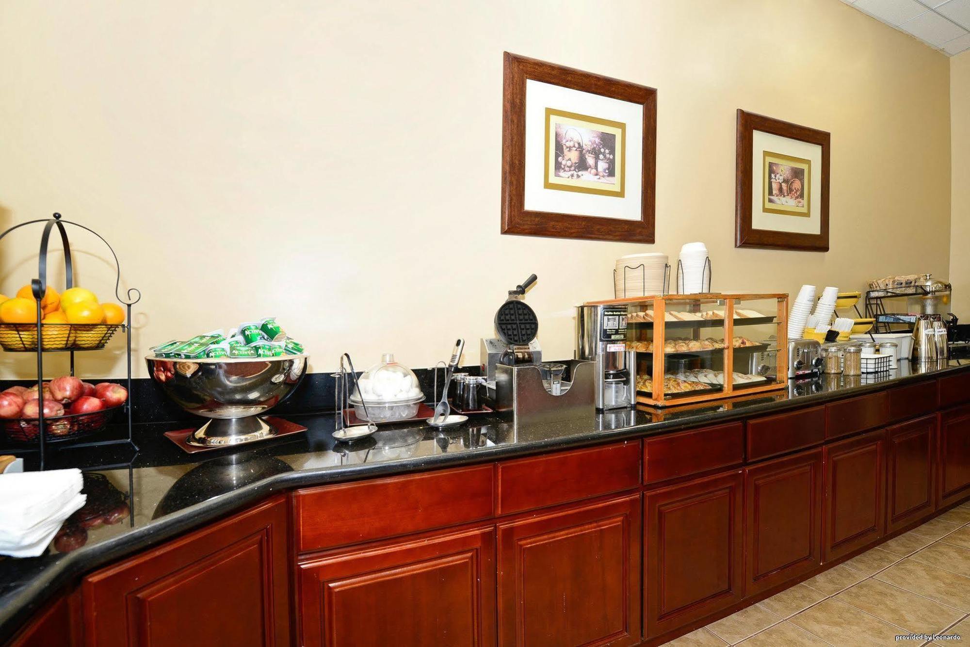 Best Western Of Long Beach Dış mekan fotoğraf